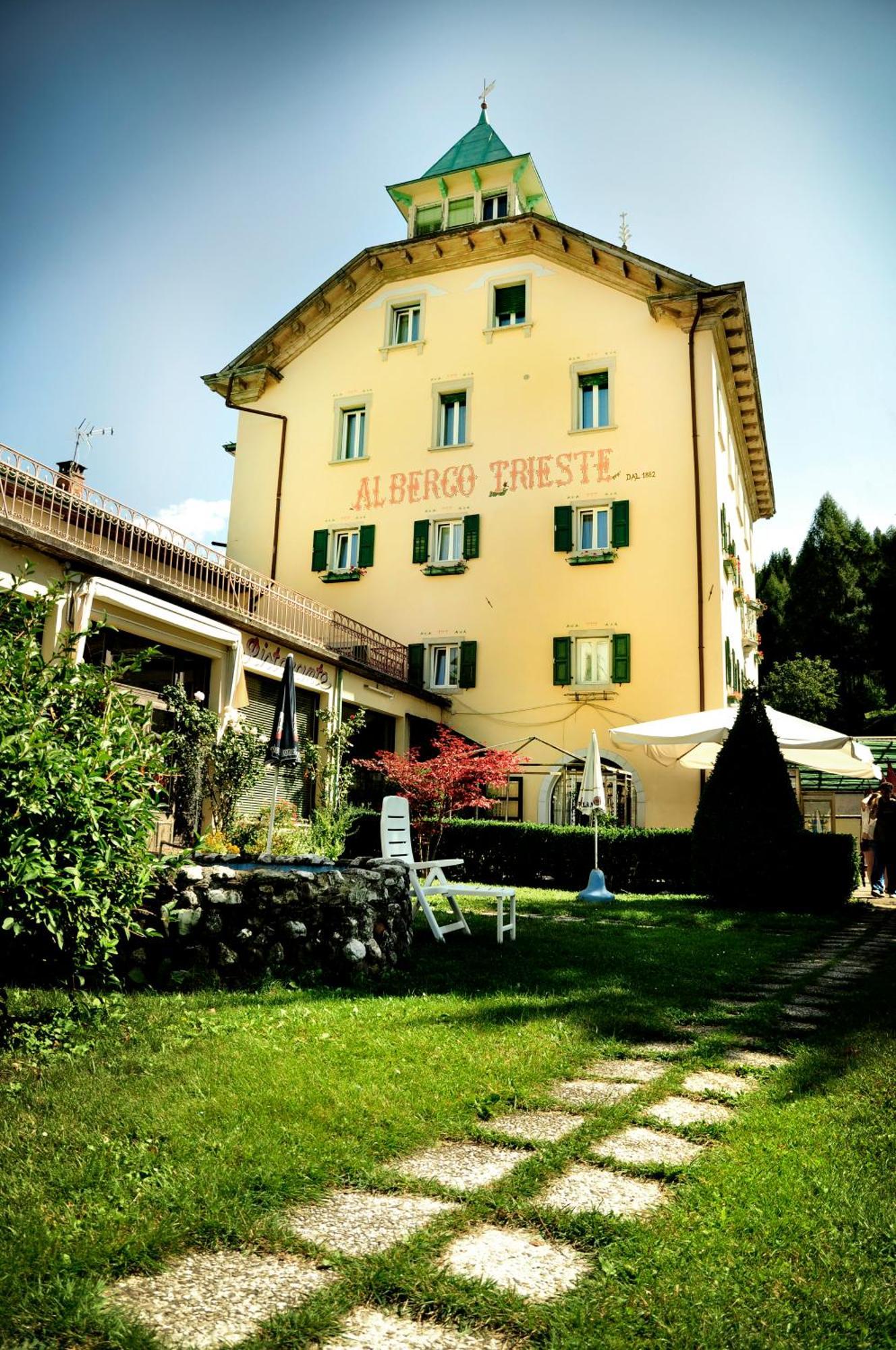 Albergo Trieste Lorenzago Di Cadore Exterior photo